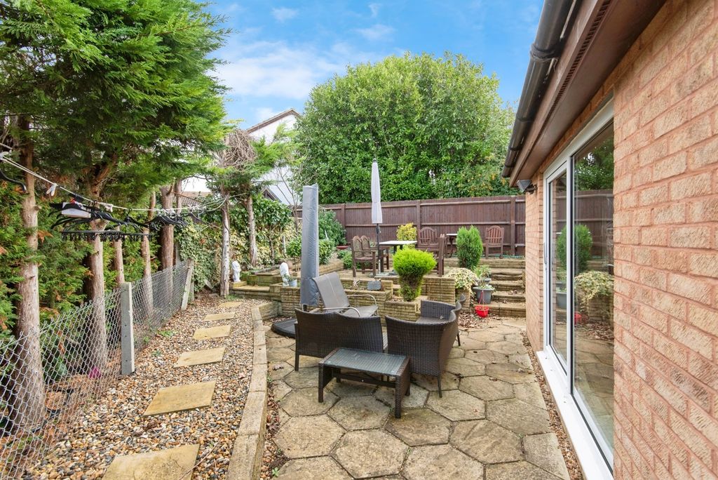 Additional image 6 of 4 bed detached house for saleSanderling Close, Letchworth Garden City, Hertfordshire SG6