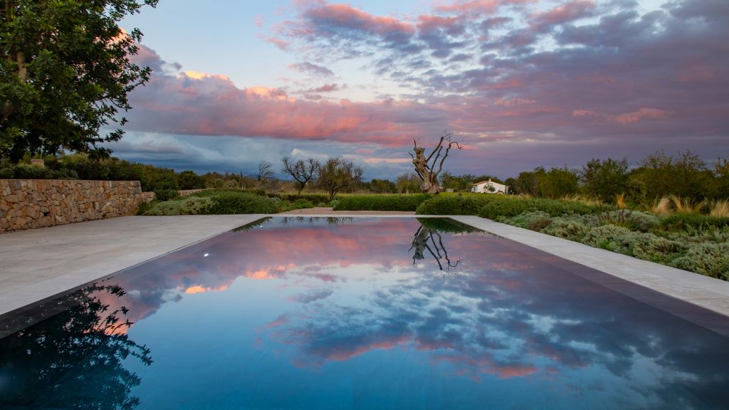 Property photo 3 of 28 003 82712 Small-7.Jpg