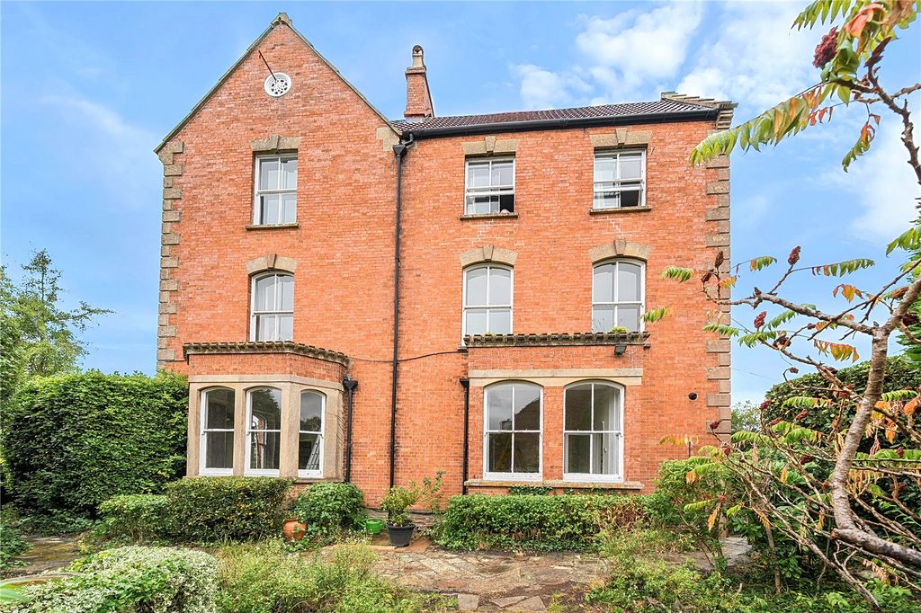 Property photo 1 of 26 Picture No. 24