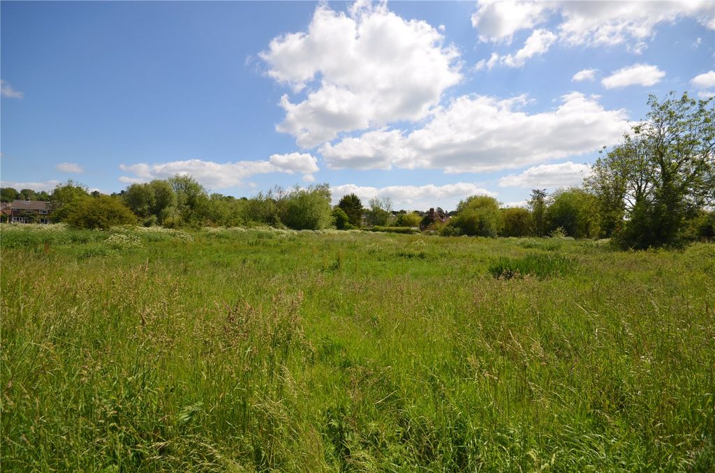 Property photo 3 of 7 Picture No. 01