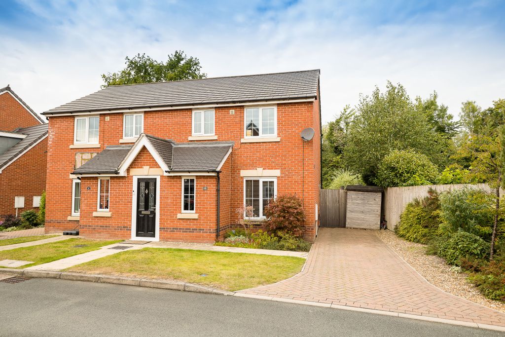 Property photo 1 of 23 184E5d362Ac65727d3De047B1Fab9B1Fb0A98c16.Jpeg