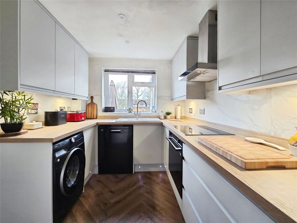 Property photo 3 of 11 Picture No. 05