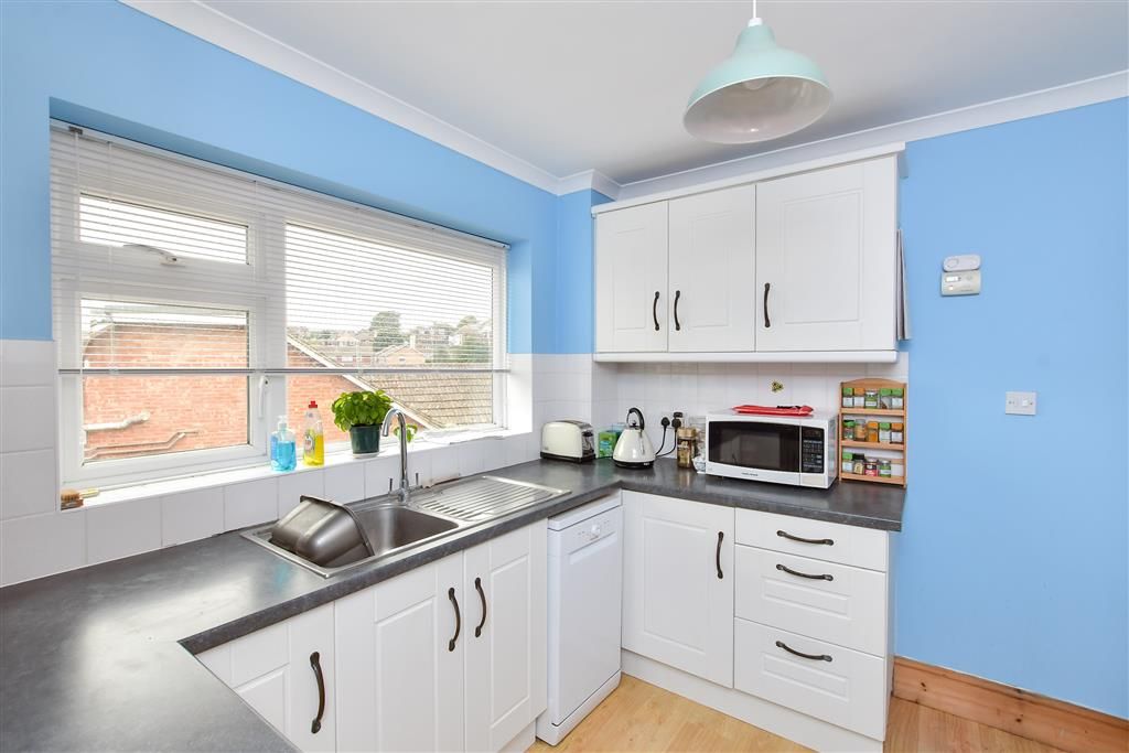 Property photo 3 of 13 Kitchen