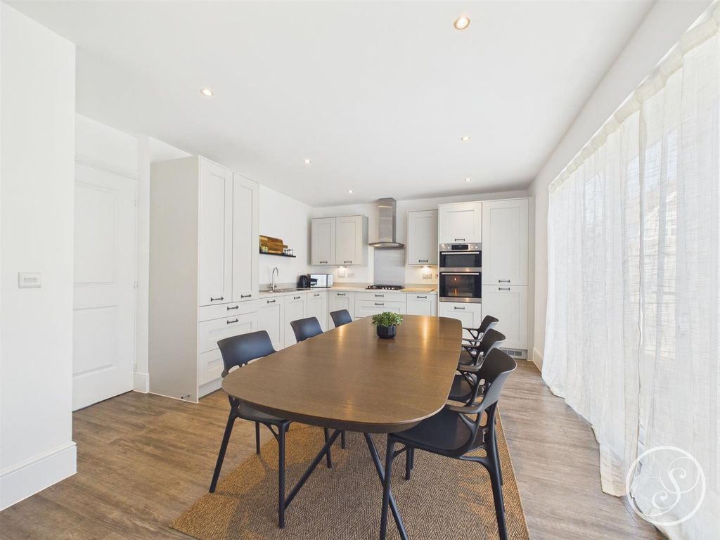 Property photo 3 of 19 Kitchen/Diner