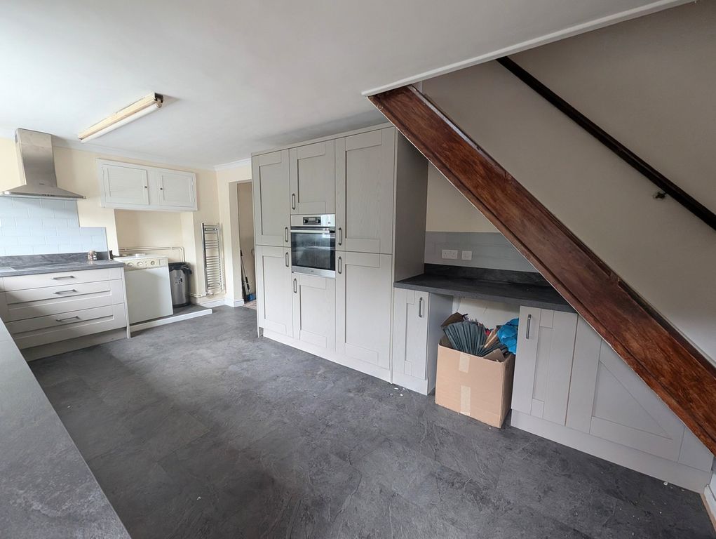 Property photo 3 of 13 Not Specified