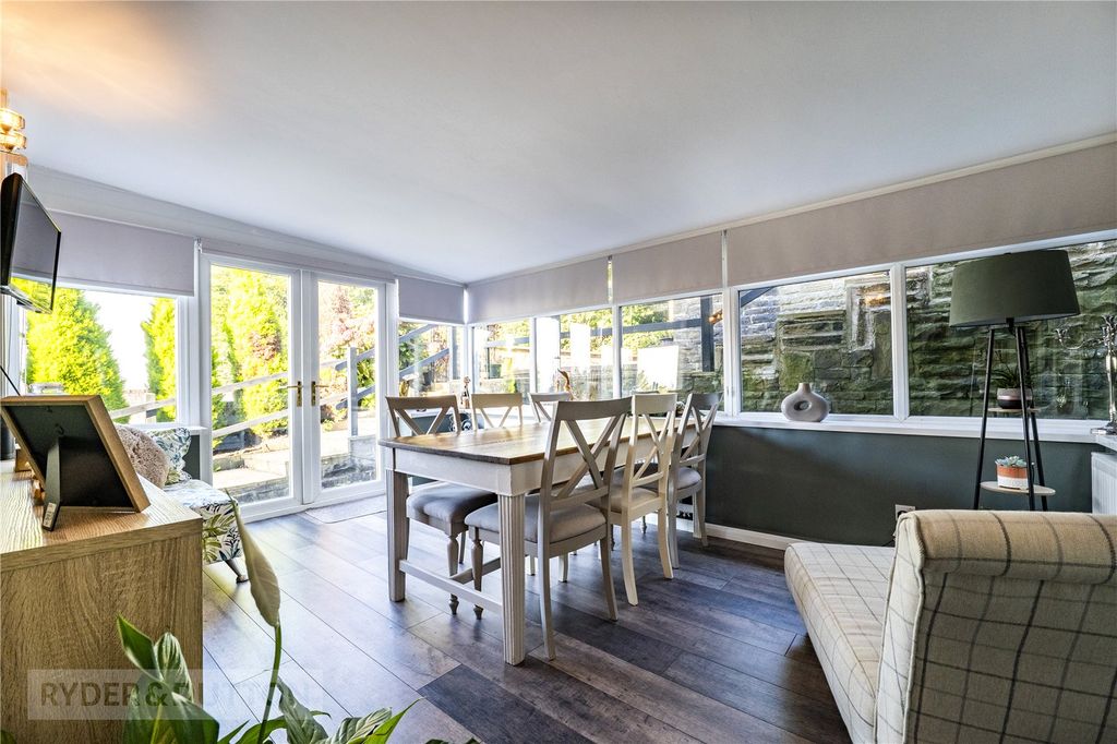 Property photo 3 of 43 Picture No. 13