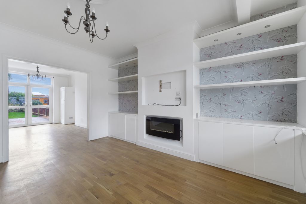 Property photo 2 of 15 Picture No. 02