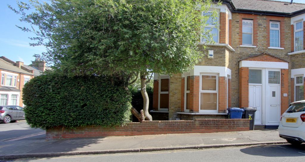 Property photo 1 of 8