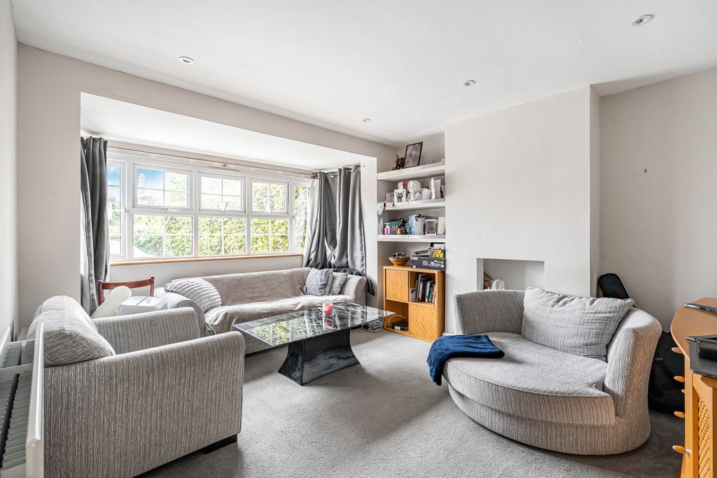 Property photo 2 of 14 25_92223