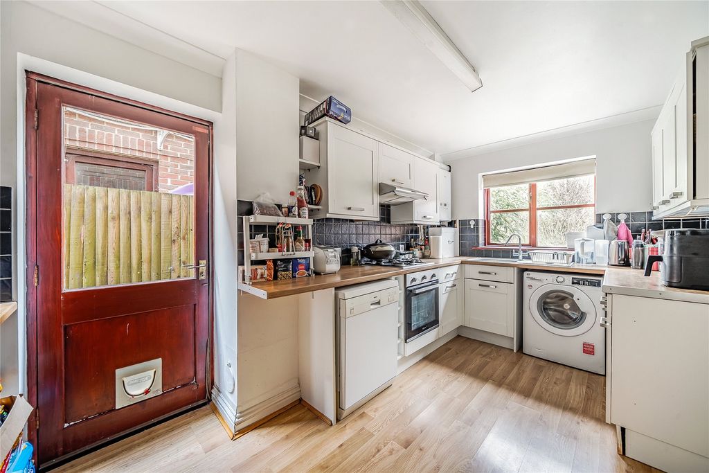 Property photo 3 of 11 Picture No. 27