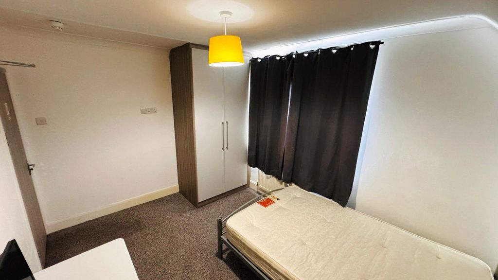 Property photo 2 of 9 Picture No. 02