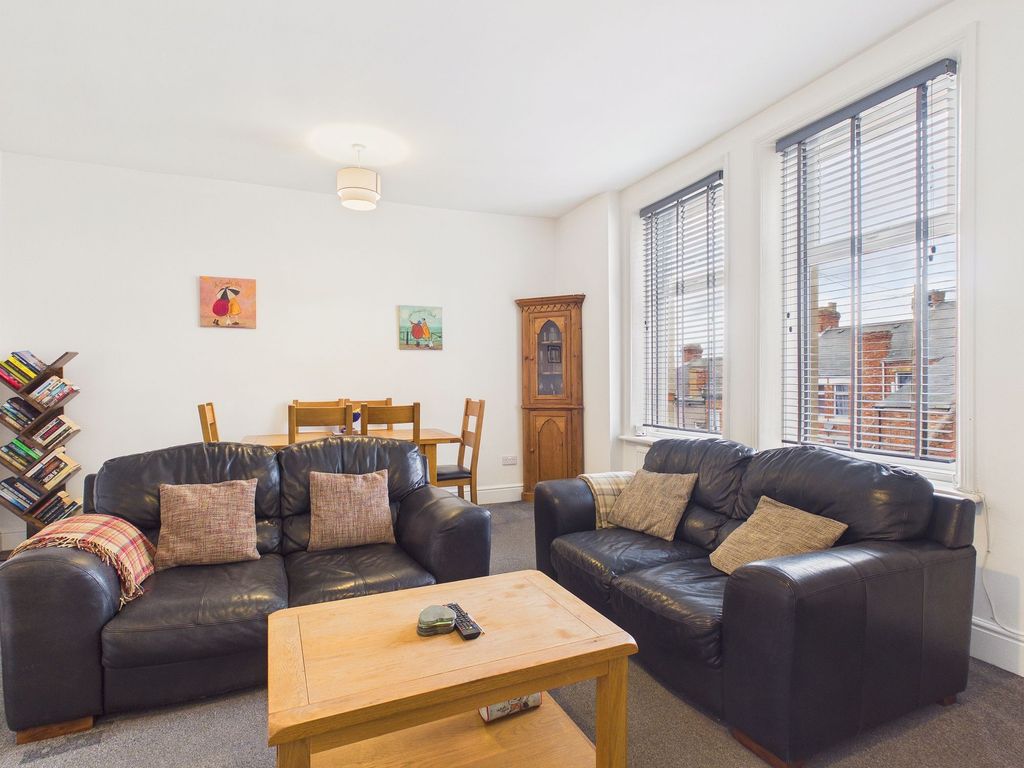 Property photo 2 of 11 Lounge/Diner