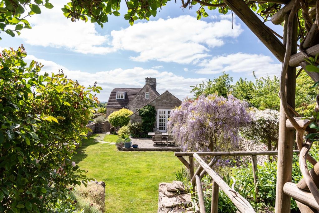 Property photo 1 of 43 Avalon, 8 Weir Lane, Marshfield Sn14 8Nb-11.Jpg