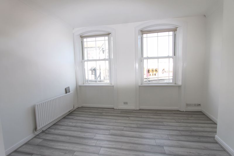 Property photo 3 of 7 Photo 1