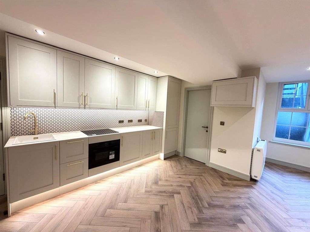 Property photo 2 of 5 Kitchen.Jpg