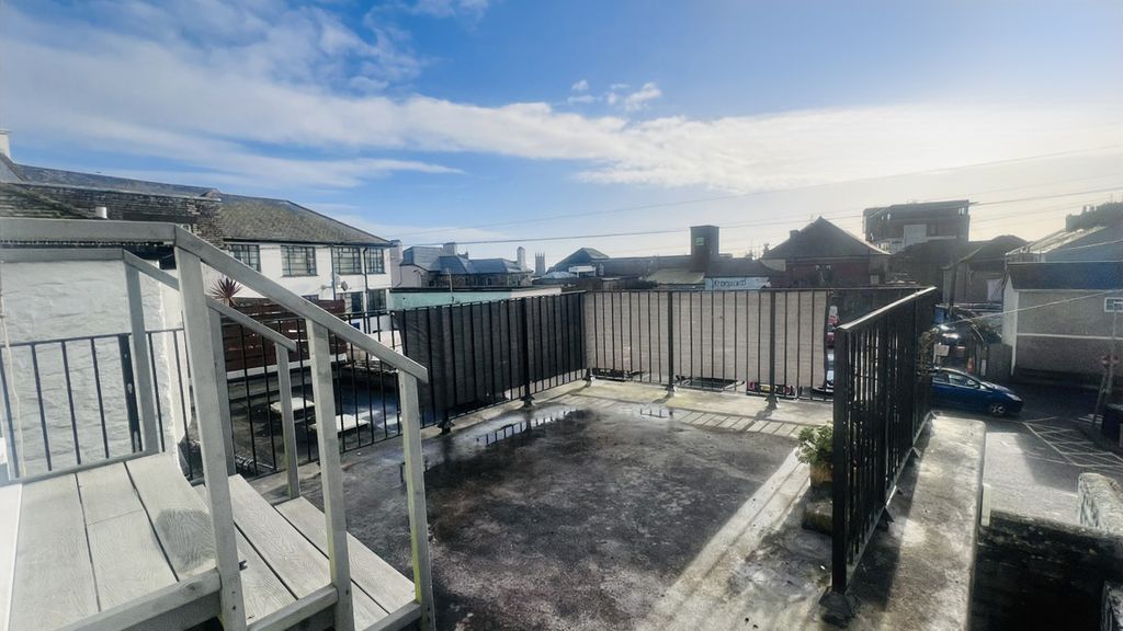 Property photo 1 of 11 Img_1095