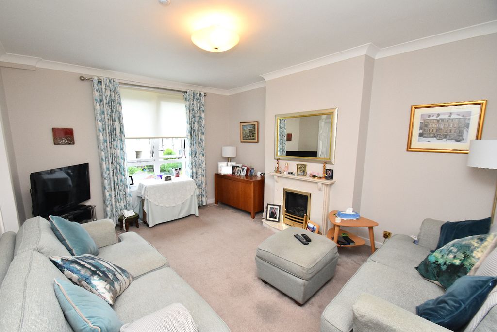 Property photo 2 of 15 4559093