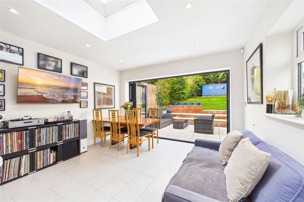 Property photo 3 of 15 Picture No. 08