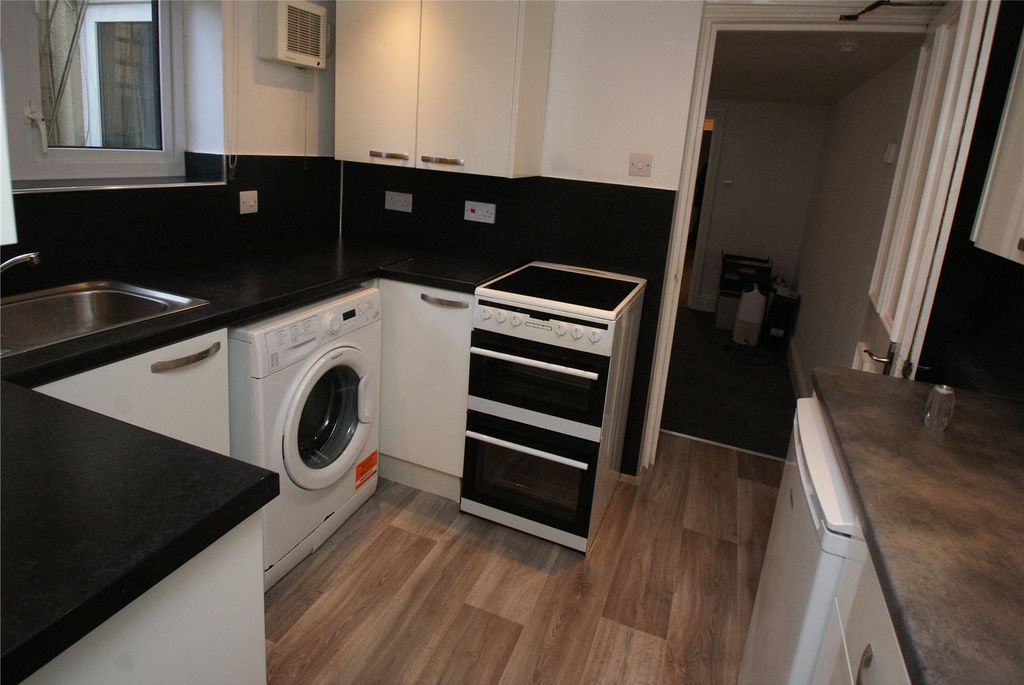 Property photo 1 of 5 Picture No. 07