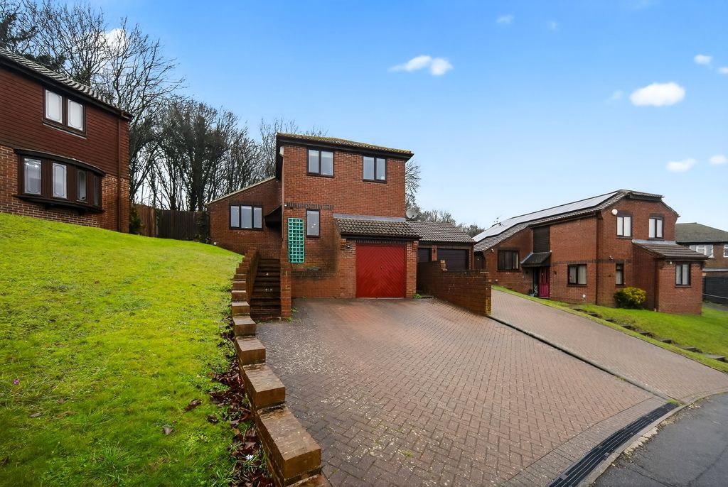 Property photo 1 of 22