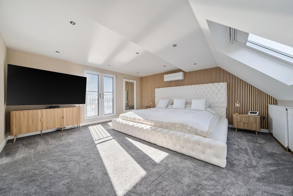 Property photo 2 of 25 1419576-6-699Dcd107Ebbe.Jpg