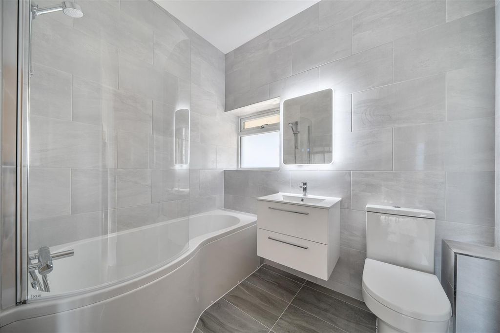 Property photo 3 of 22 1471549-19-6A1Ef9c759E61.Jpg