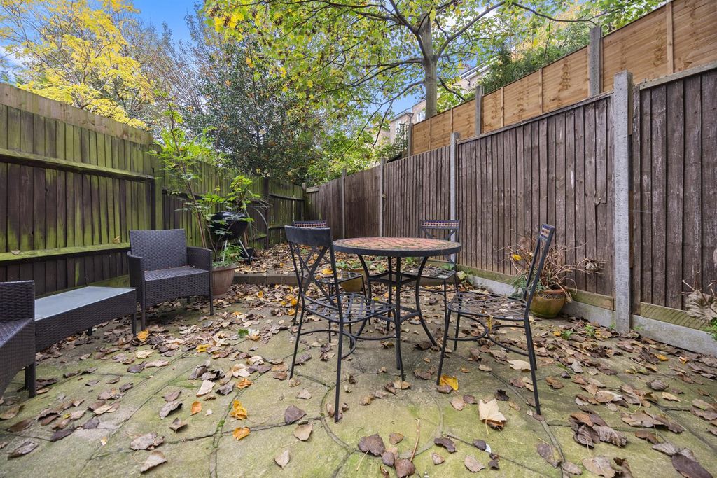 Property photo 3 of 10