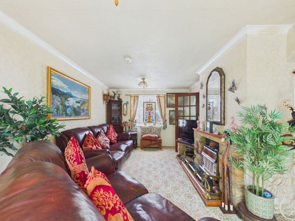 Property photo 2 of 22