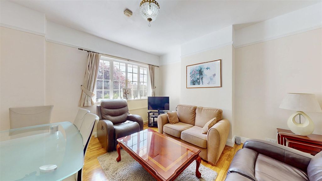 Property photo 2 of 12 P3.Jpg
