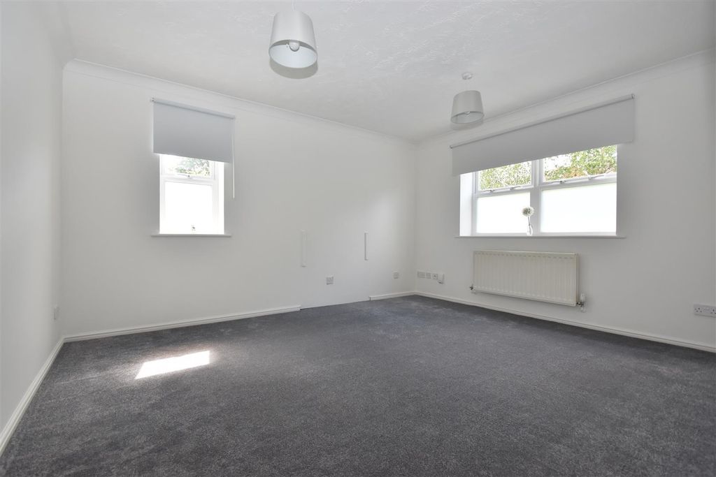 Property photo 2 of 7 Living Room.Jpg