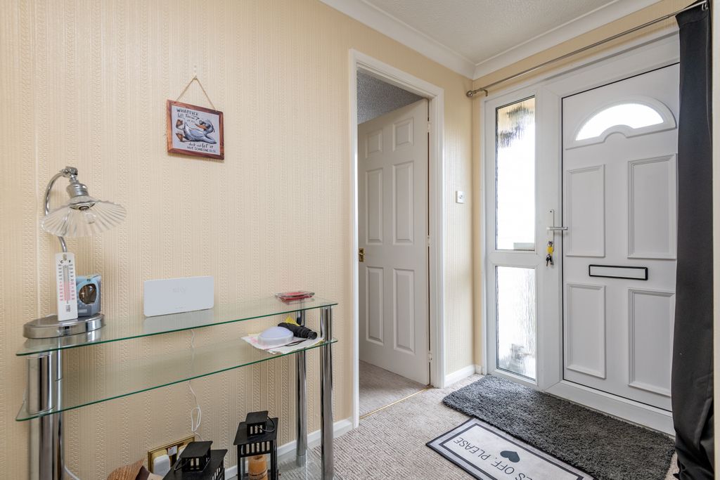 Property photo 2 of 26 Inner Hallway