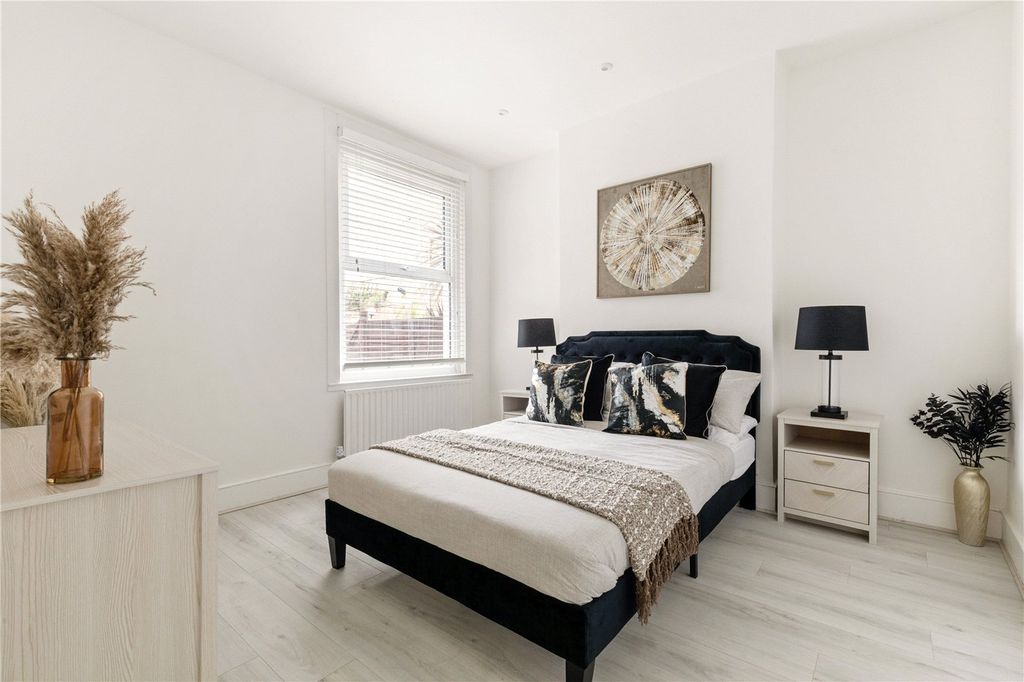 Property photo 2 of 12 Picture No. 05