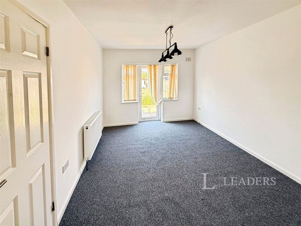 Property photo 3 of 15 Dining Room