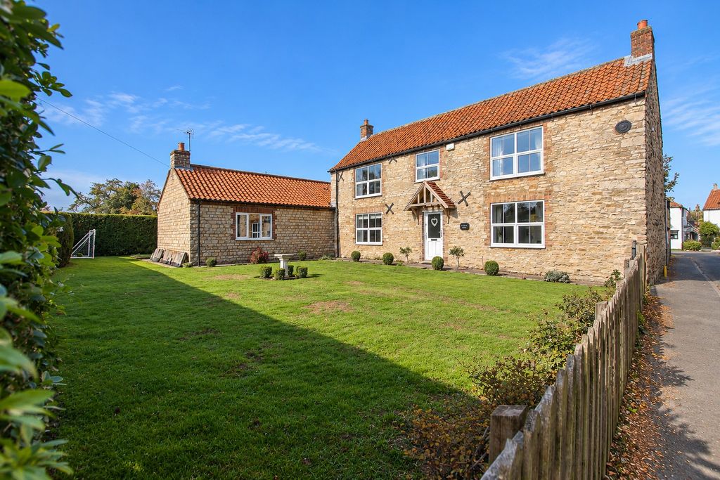 Property photo 1 of 24 5705520