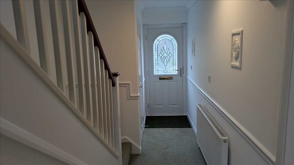 Property photo 2 of 12 Entrance