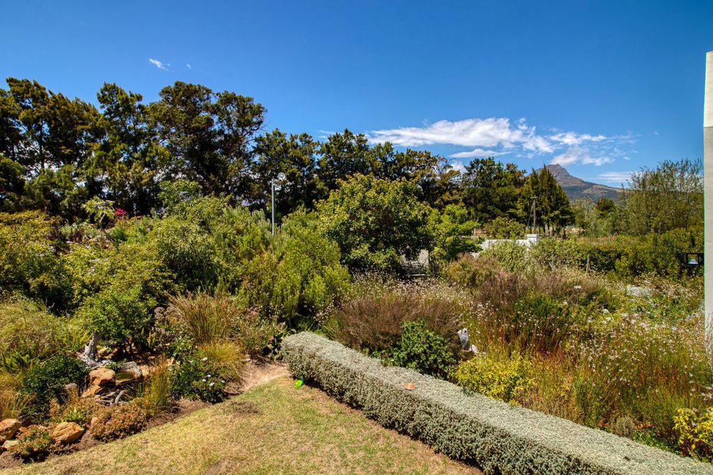 Property photo 1 of 55 Sw1727865