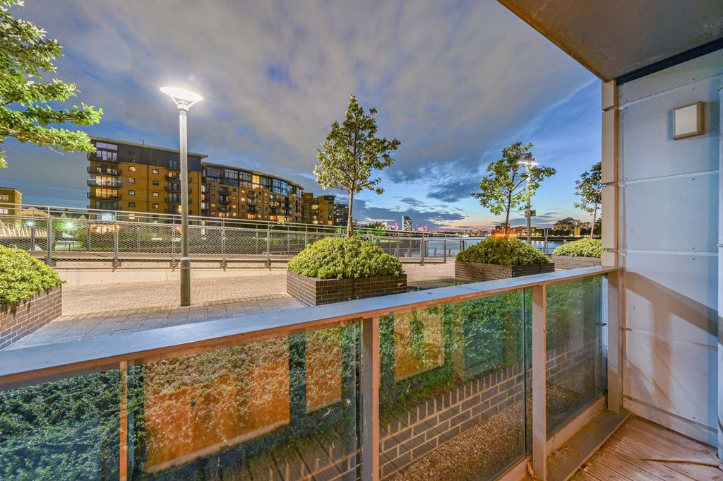 Property photo 1 of 39