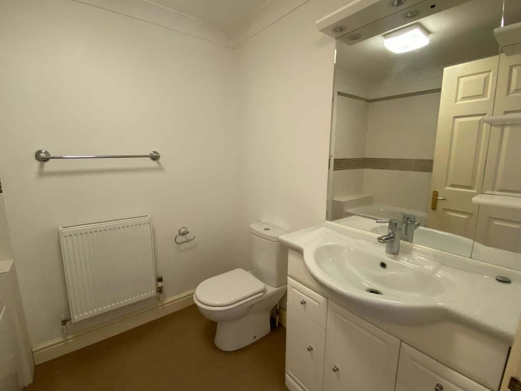 Property photo 2 of 20 Bathroom 2