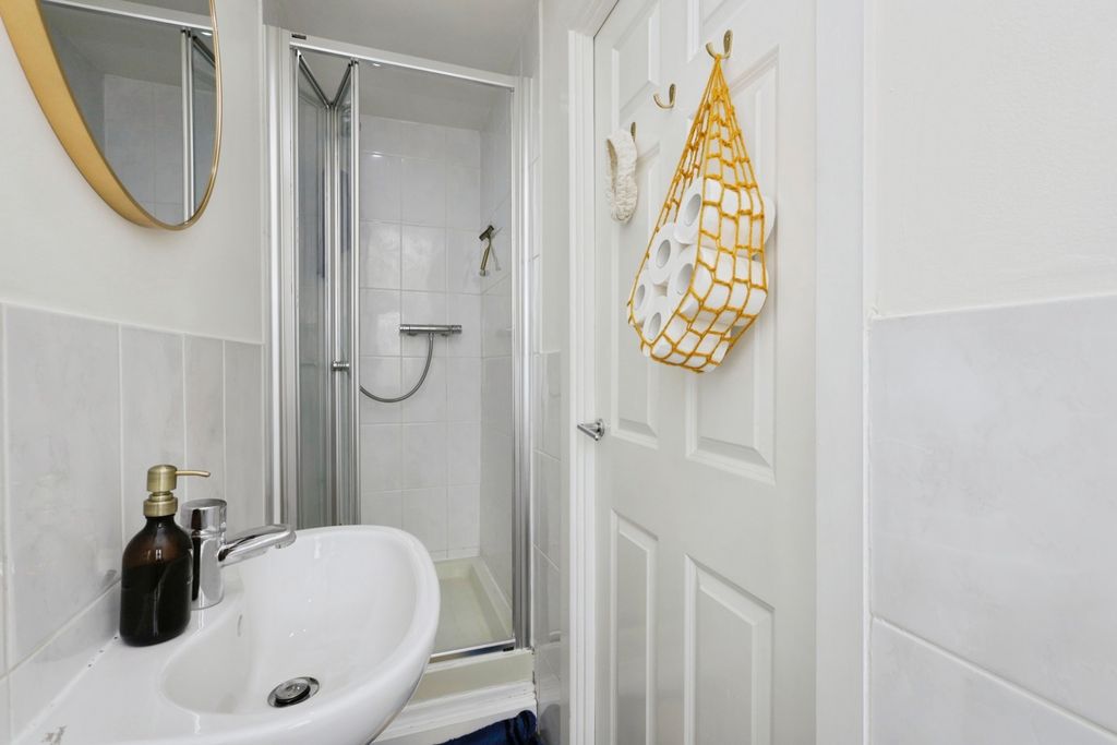 Additional image 9 of 1 bed maisonette for saleStreatfield Road, Heathfield, East Sussex TN21