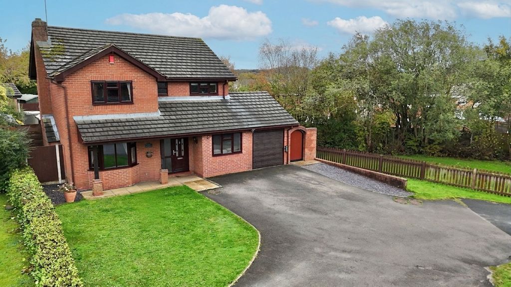 Property photo 1 of 37
