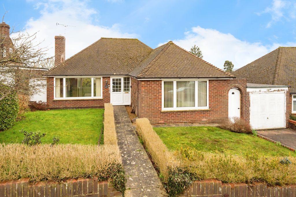 Property photo 1 of 17 Photography