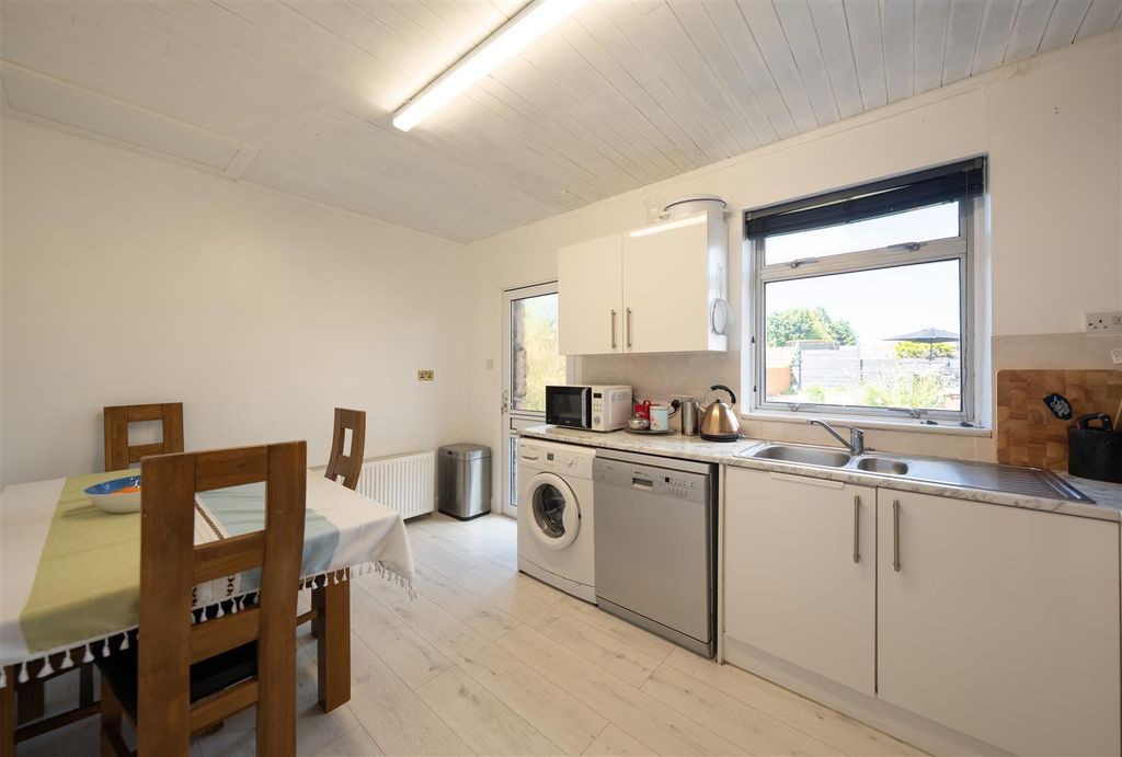 Property photo 3 of 30 Croft Park-17.Jpg