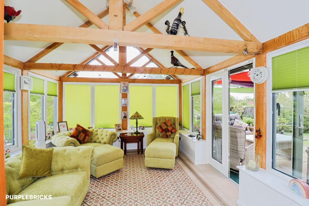 Property photo 3 of 38 Garden Room