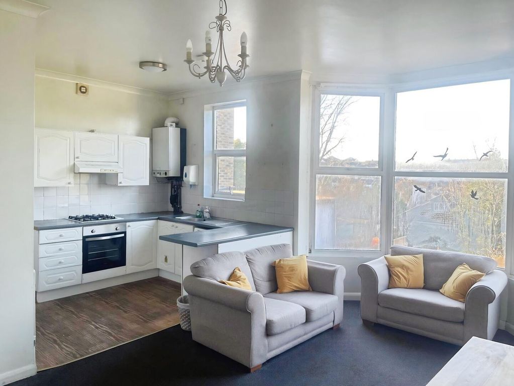 Property photo 2 of 4 Living Room