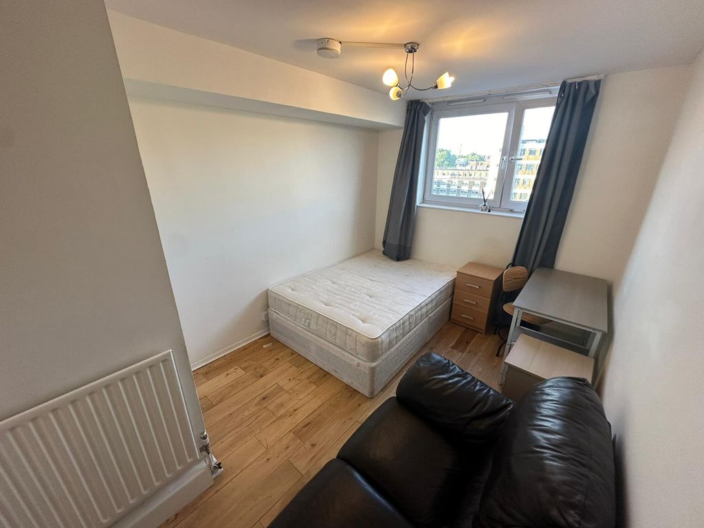 Property photo 1 of 12 Room C