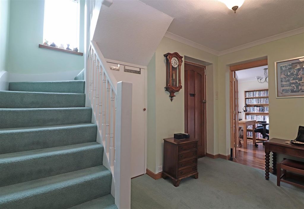 Property photo 3 of 30