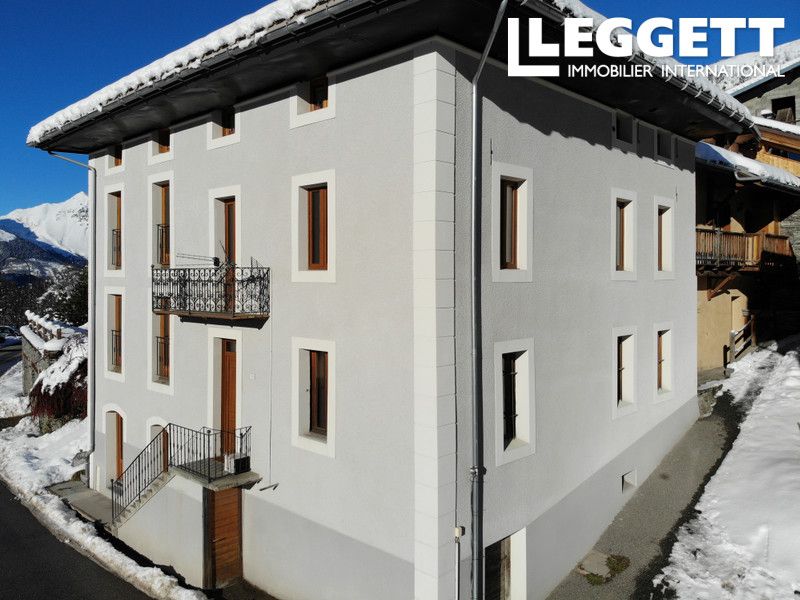 Property photo 1 of 10