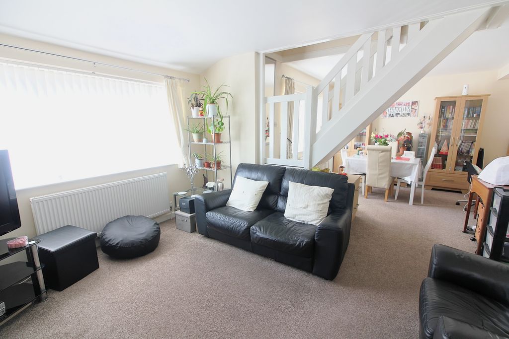 Property photo 3 of 17 Img_9500_Dxo