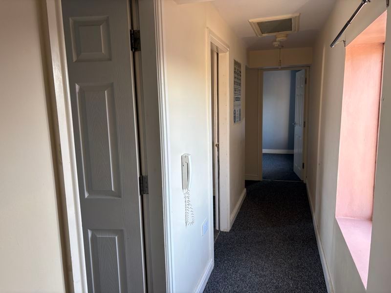 Property photo 2 of 9 Photo 9