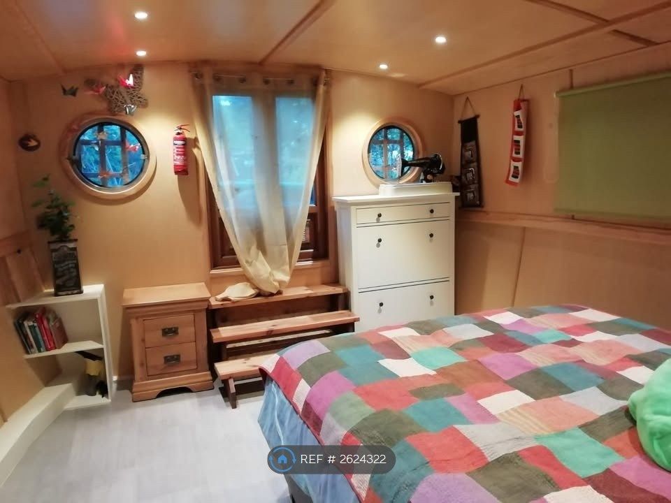 Property photo 3 of 7 Master Bedroom